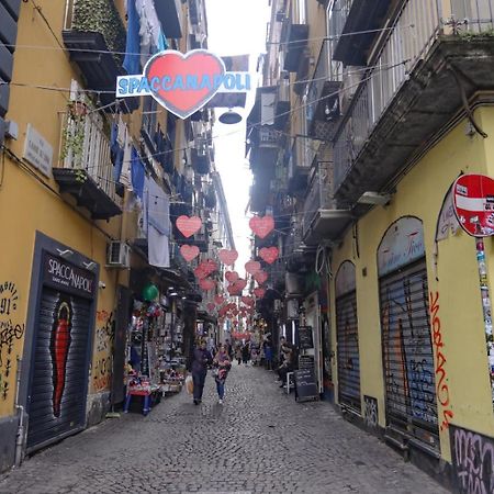 Vico Croce Suite, Spaccanapoli Esterno foto